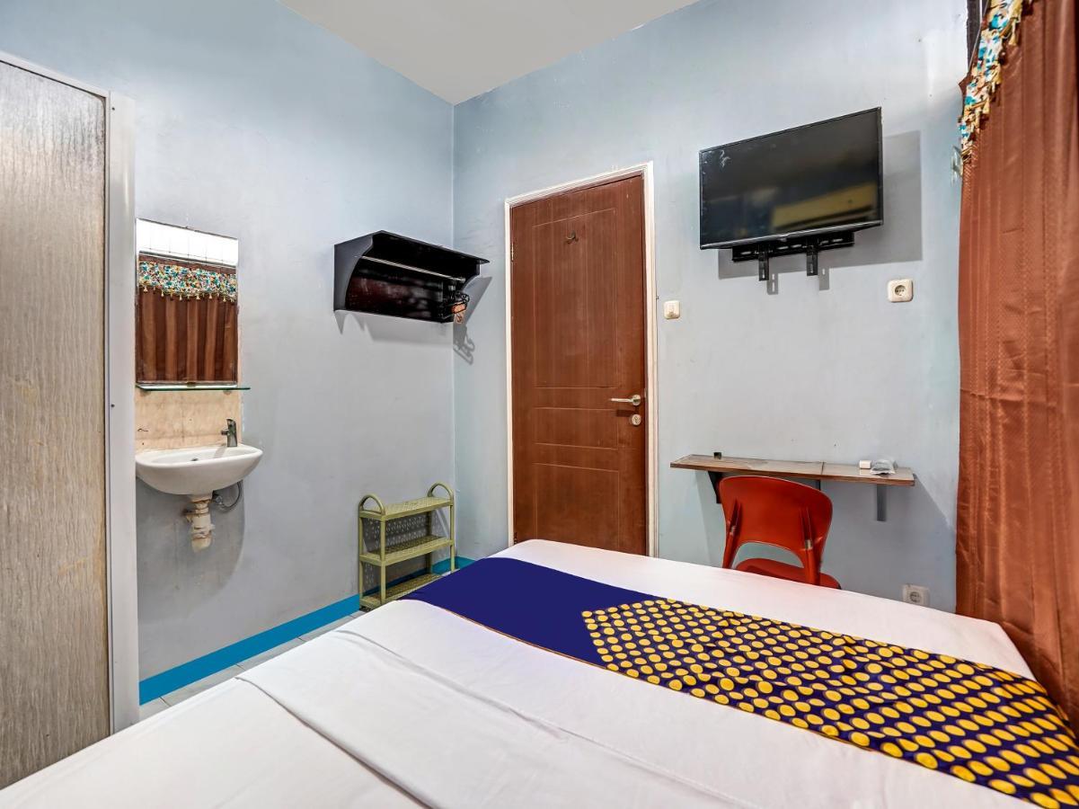 Spot On 90147 Gosepa Ambengan Plaza Hotel Surabaya Exterior photo